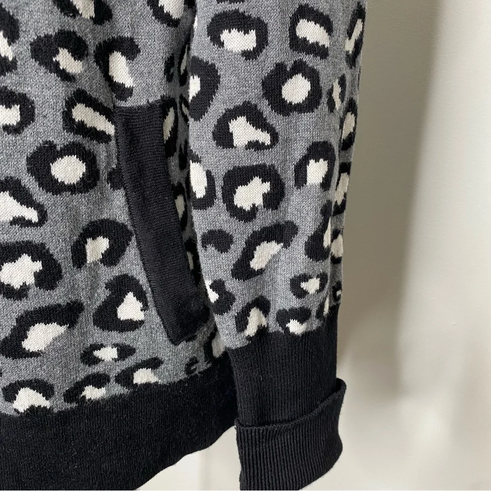 Rachel Zoe Grey and Black Leopard Full Zip Front Sweater Cardigan
